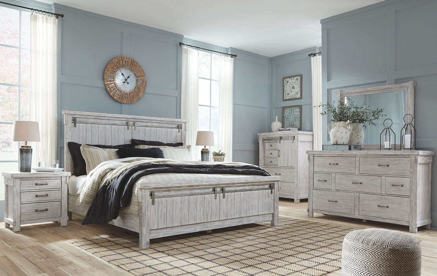 Brashland - White - Three Drawer Night Stand