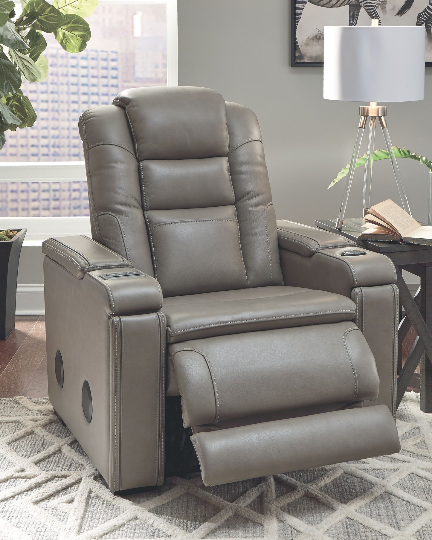 Boerna - Gray - Pwr Recliner/Adj Headrest