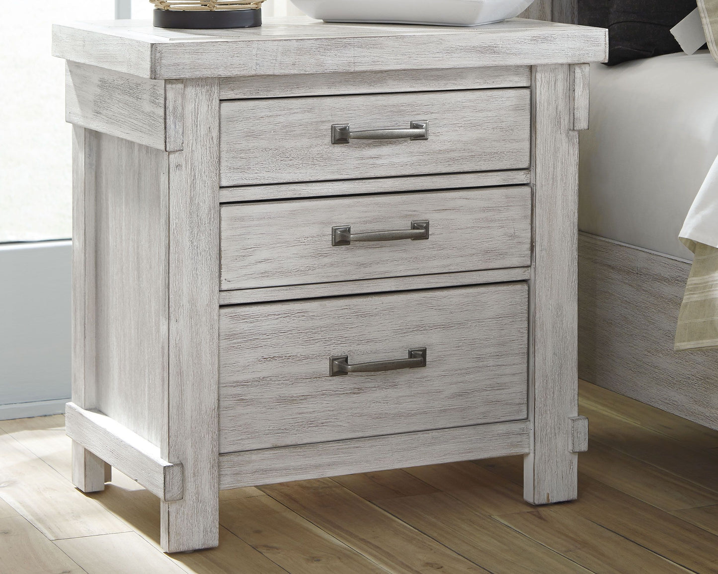 Brashland - White - Three Drawer Night Stand