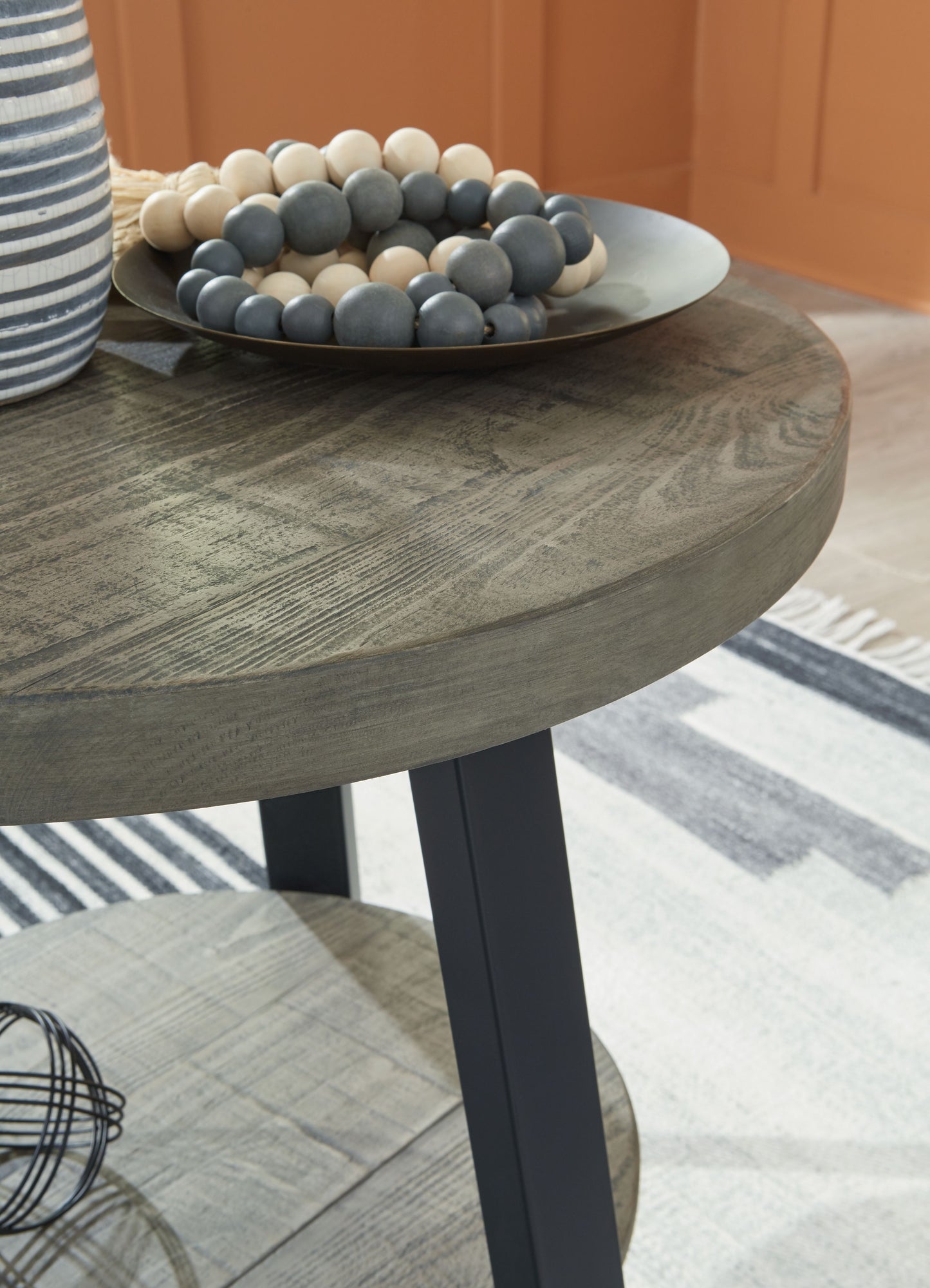 Brennegan - Gray / Black - Round End Table
