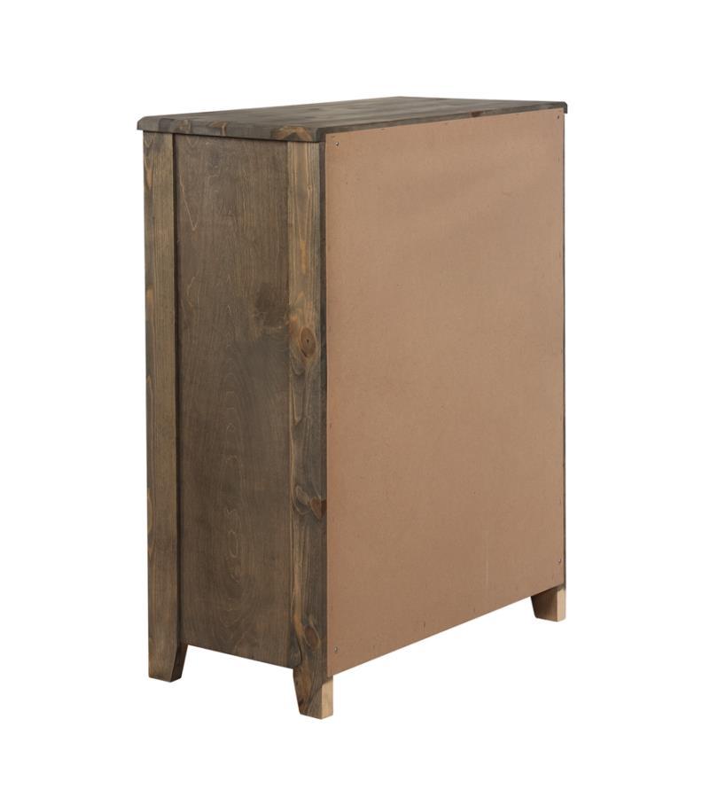 Wrangle Hill - 4-drawer Chest