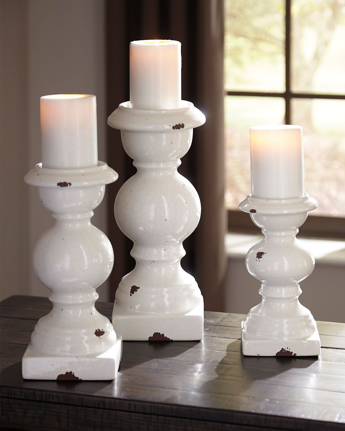 Devorah - Antique White - Candle Holder Set (Set of 3)