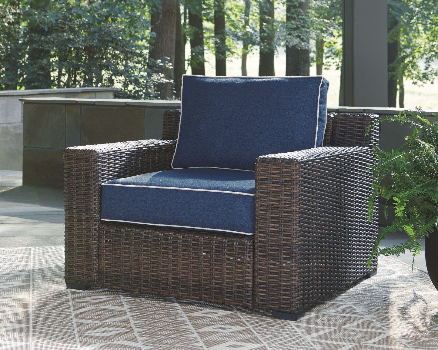 Grasson - Brown / Blue - Lounge Chair W/Cushion
