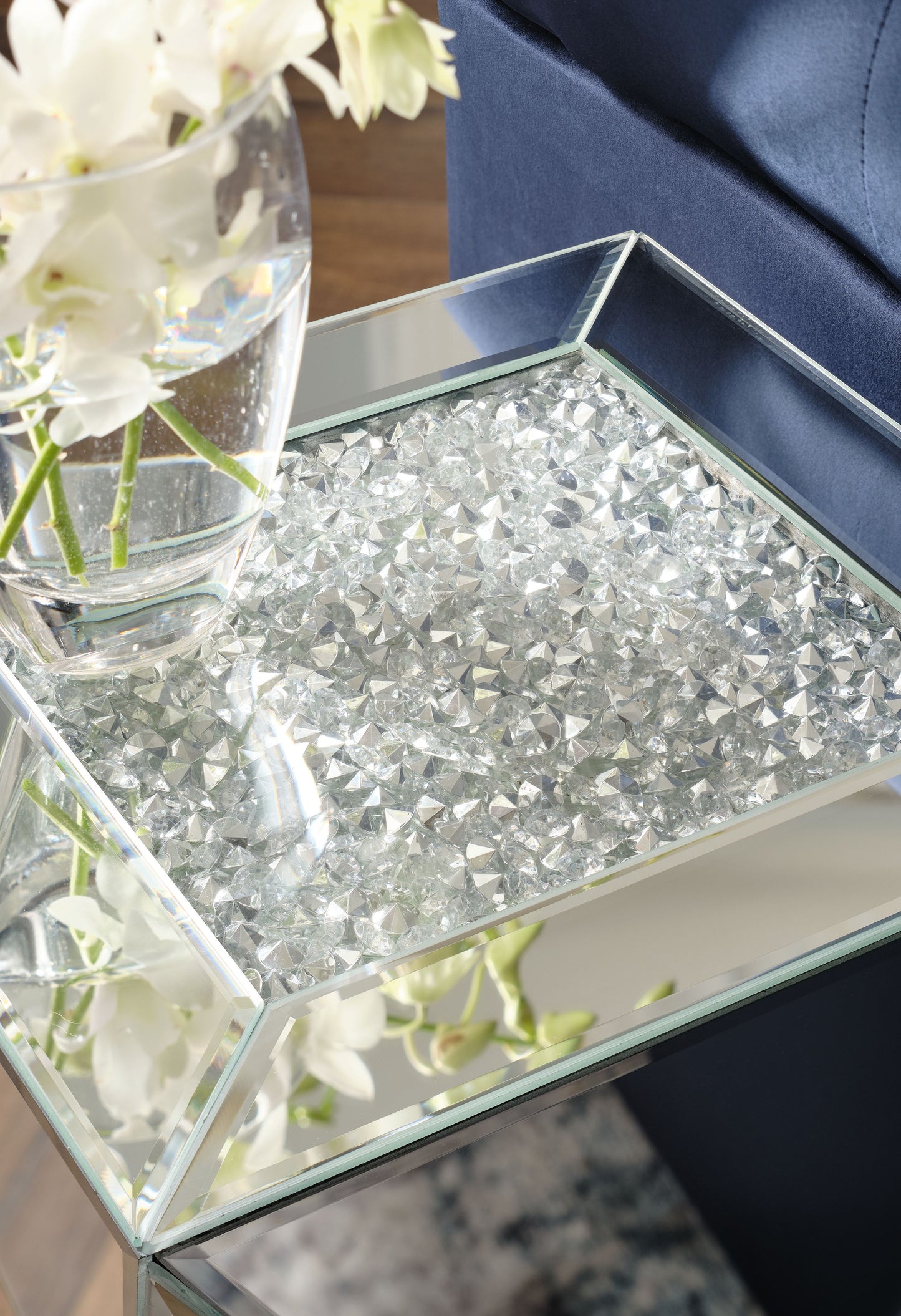 Gillrock - Metallic - Accent Table