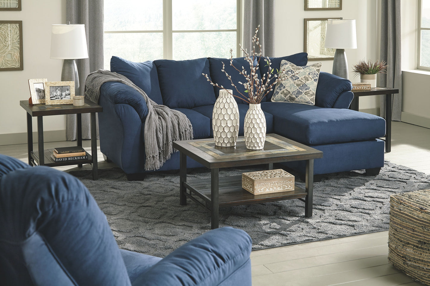 Darcy - Stationary Sofa