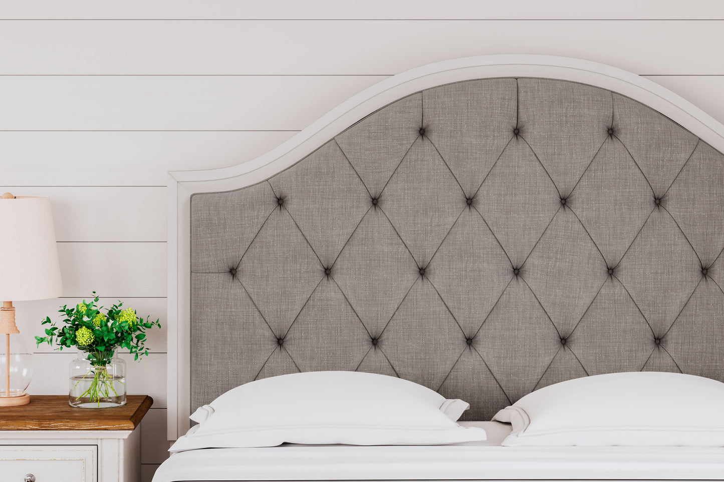 Brollyn - White / Brown / Beige - King/Cal King Uph Panel Hdbd