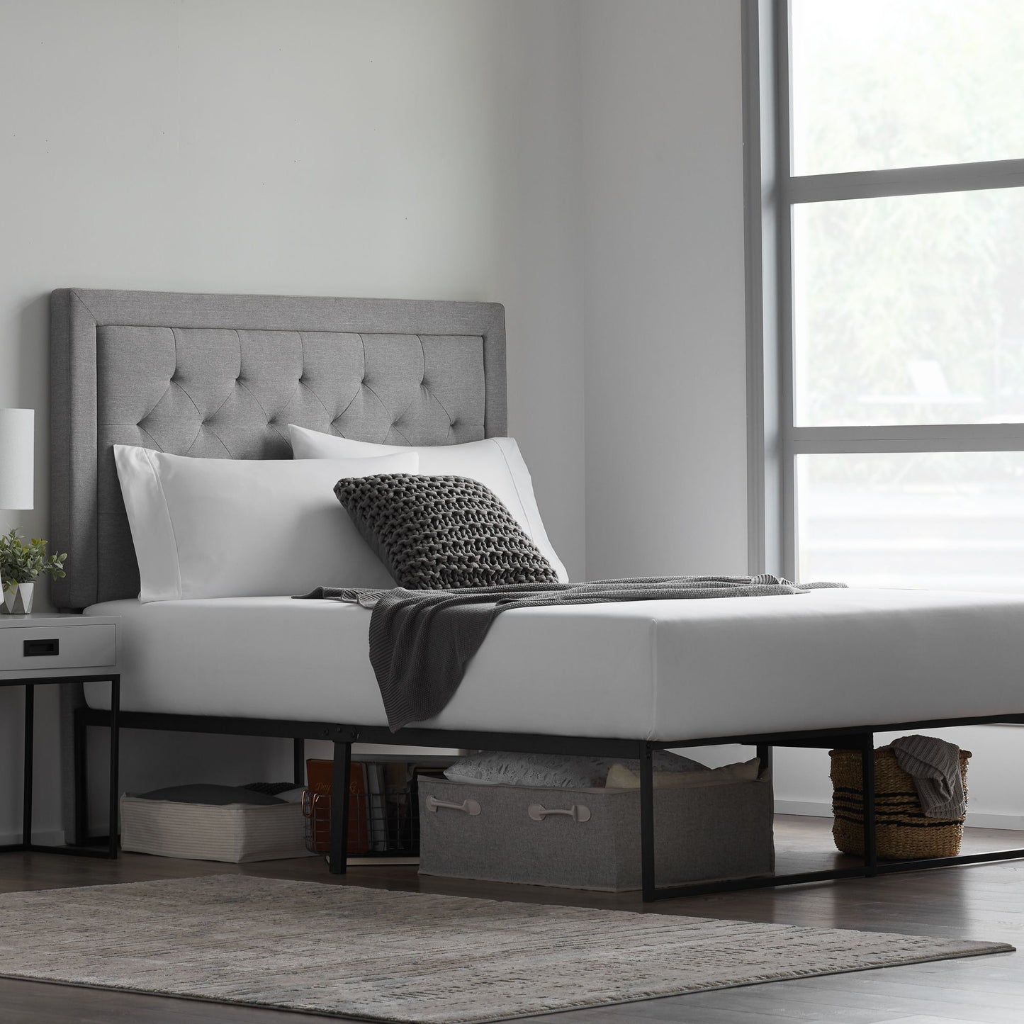 Modern - Platform Bed Frame - King