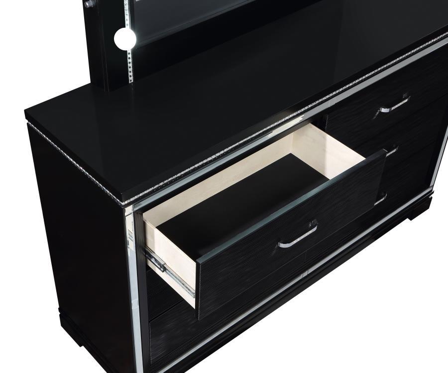 Cappola - Rectangular 6-Drawer Dresser - Silver and Black