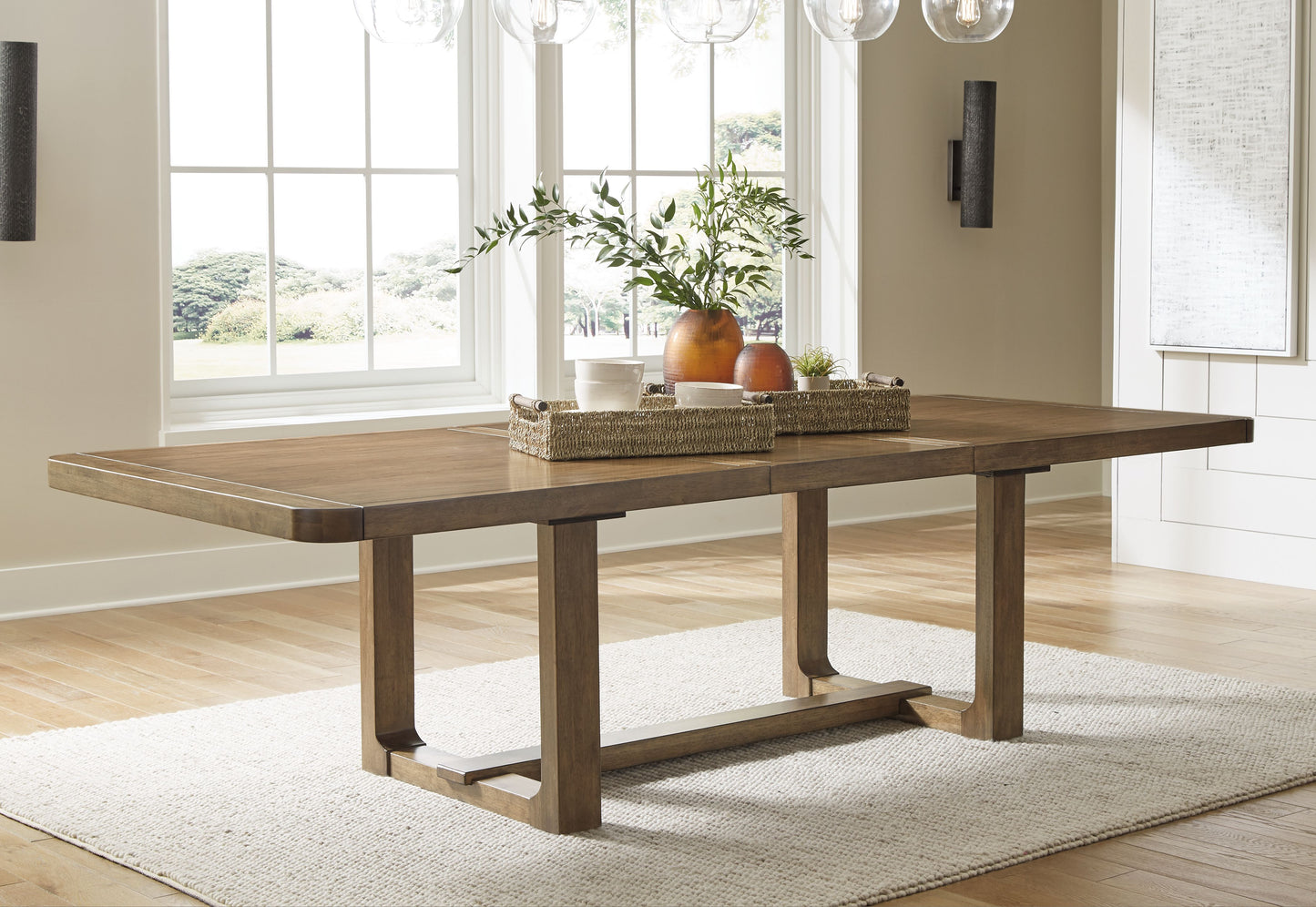 Cabalynn - Light Brown - Rect Dining Room Ext Table